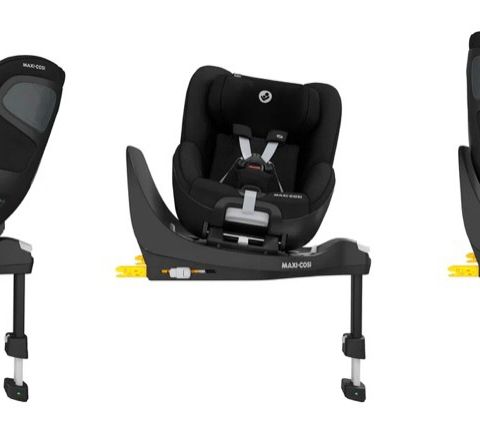 Helt ny Maxi-Cosi Pearl 360 med en brukt Maxi-Cosi Familyfix 360 base