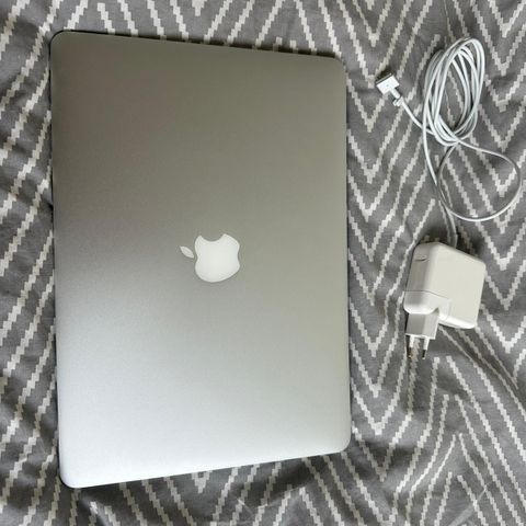 Macbook air 13inch, 2017 modell, 250GB