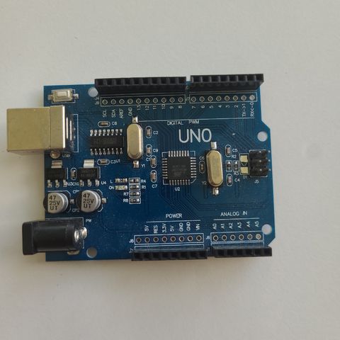 Arduino UNO-klone med kabel