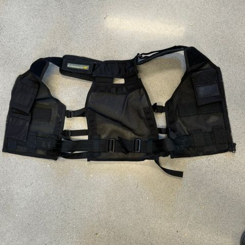 Diamondback vest