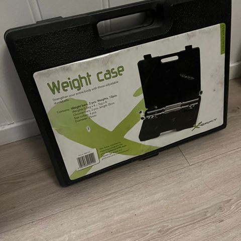 Vektsett (weight case)