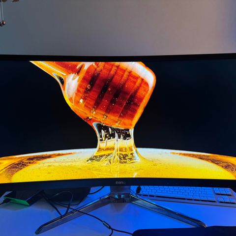 BenQ 35" LED Curved XR3501