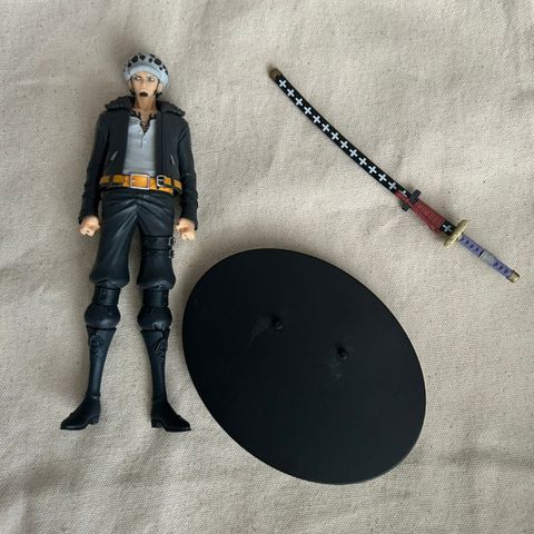 Trafalgar law one piece figur