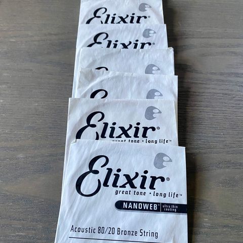 Elixir Nanoweb gitarstrenger