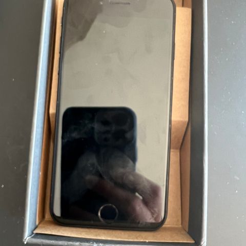 iPhone se 2020 64 gb