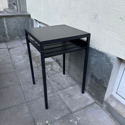 Nattbord fra ikea gis bort