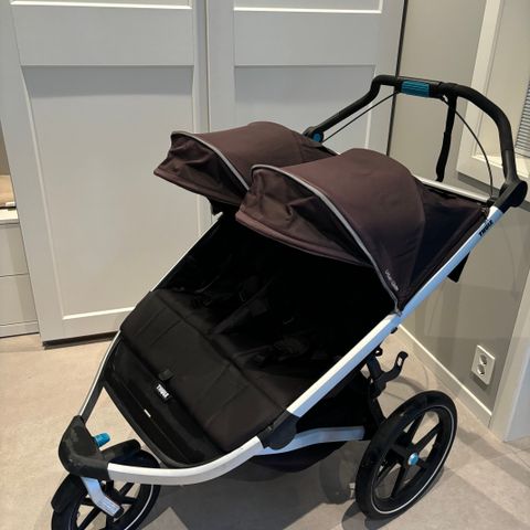 Thule urban glide 2 tvillingvogn/dobbel med bassinet