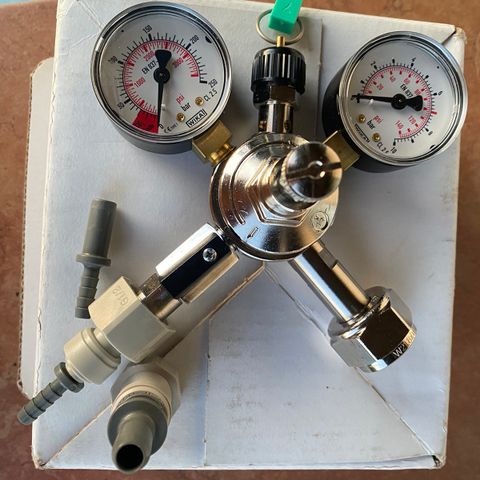 CO2 Regulator med hurtigkobling