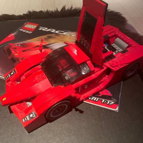 8652 LEGO Enzo Ferrari 1:17 / 2005