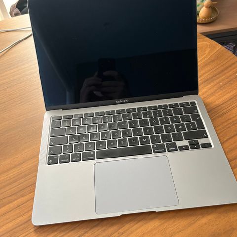 MacBook Air 13 (2020/M1)