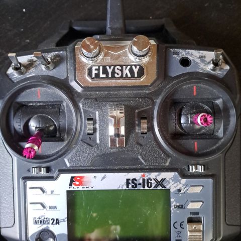 FlySky FS-i6 2,4GHz radio