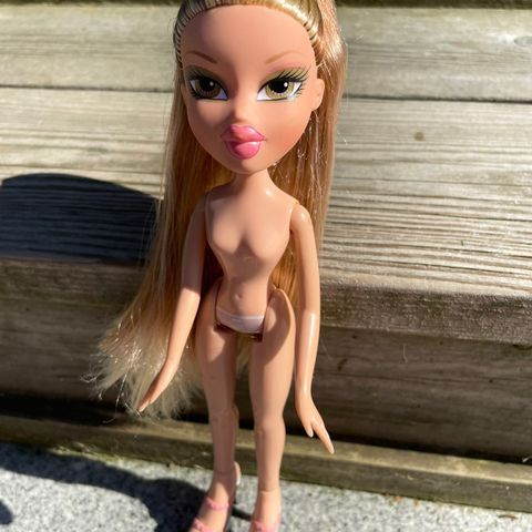 BRATZ Princess Cloe