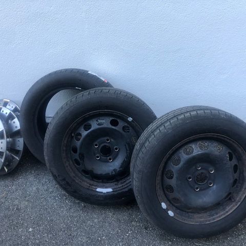 Sommer dekk og felg VW. Kan også selges seperat-  205/55R16 91 V