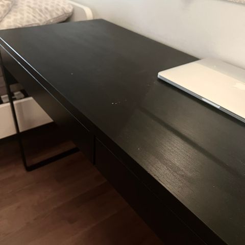 Arbeidsbord - Micke | IKEA