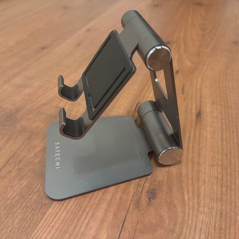 Justerbar stand for iPad - Satechi R1