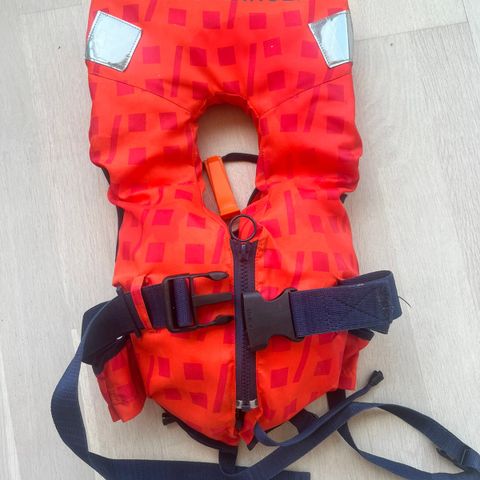 Pent brukt Helly Hansen redningsvest, 5-15 kg