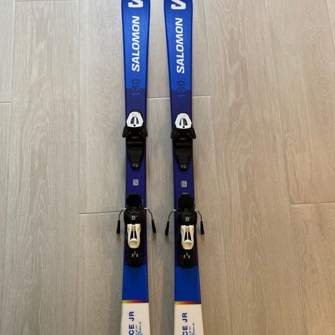 Salomon ski S/Race JR 22/23 130 cm m/ Salomon bindinger selges