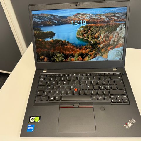 Strøken, lett Lenovo L14 bærbar PC m/16GB RAM, 256 GB HD, Windows 11 Pro