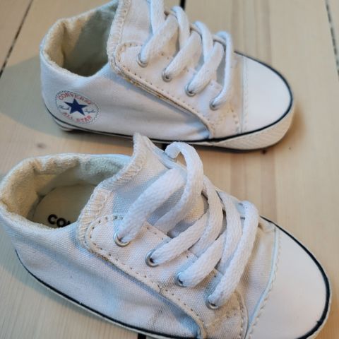 Converse sko str. 20