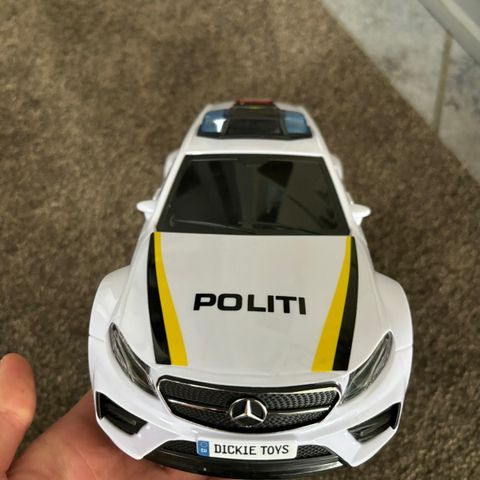 Politibil leke med lys og lyd, kan også kjøre