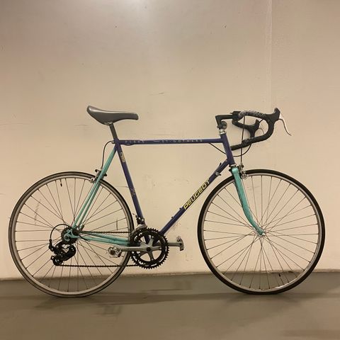 Retro Peugeot landeveisykkel