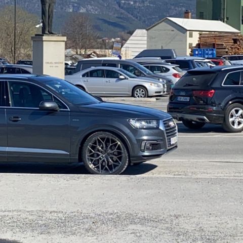 Audi q7 felger