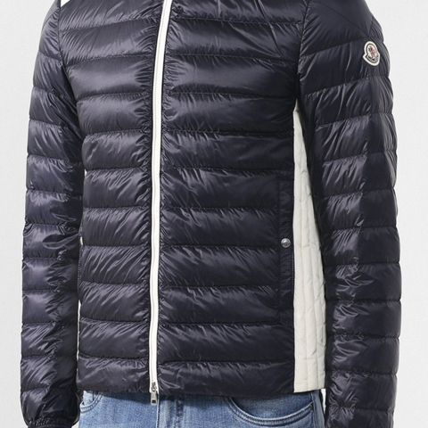 Moncler lett dunjakke selges