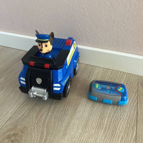 Radiostyrt Paw patrol bil