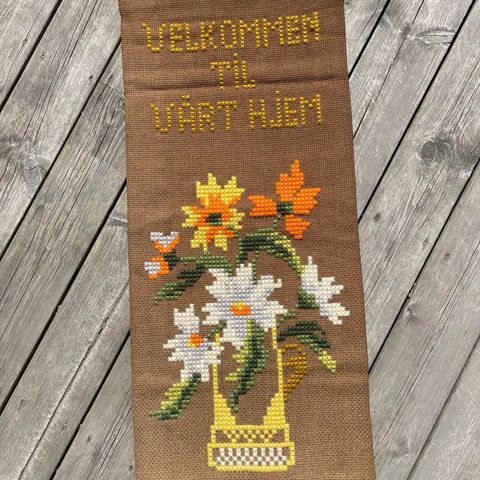 Brodert veggbilde 36x84 cm