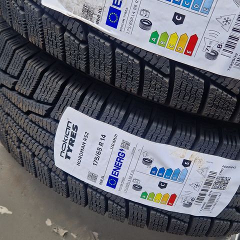 175/65R14 Nokian vinterdekk