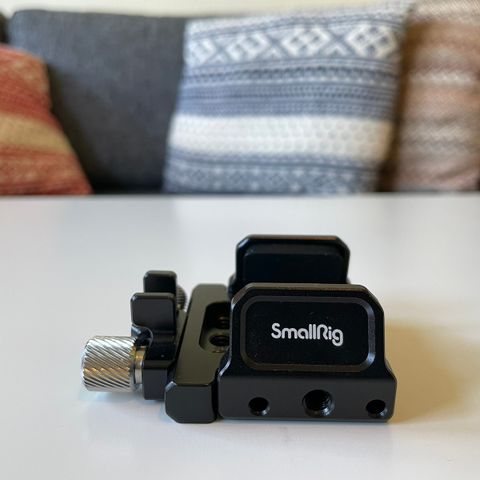 SmallRig 2343 Universal Holder