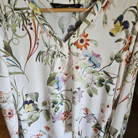 Bluse fra Zara str M