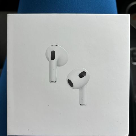 AirPods gen 3