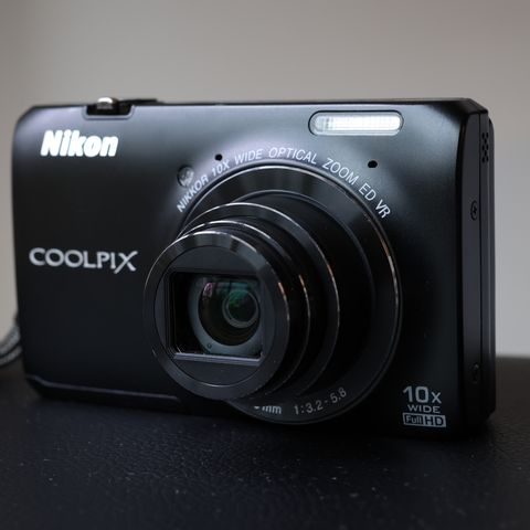 Nikon Coolpix S6300 16 megapiksler digitalkamera