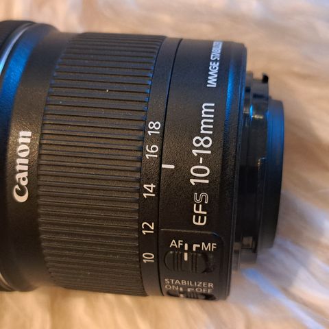 Canon EF-S 10-18mm F/4.5.5.6 IS STM