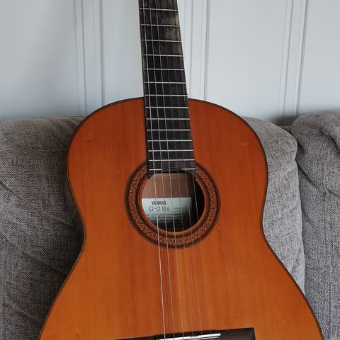 Yamaha G 231, type klassisk gitar
