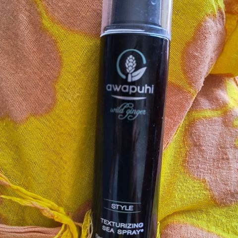 Paul Mitchell Awapuhi Texturizing Spray. Brukes for å få "beach look" i håret.