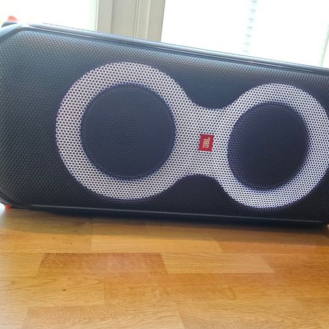 Utleie JBL 710 partybox