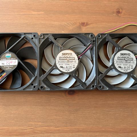 3 PC Vifter Cooler Master Gentle Typhoon