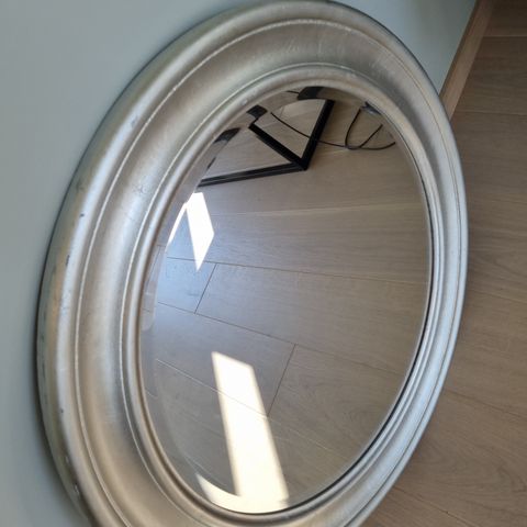 70 diameter, rundt sølv speil.
