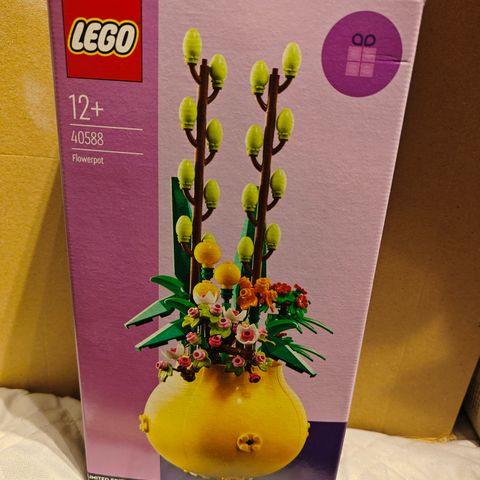 Lego Flowerpot 40588