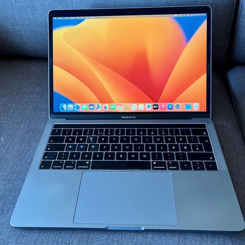 MacBook Pro 13" (2018) med 512gb SSD