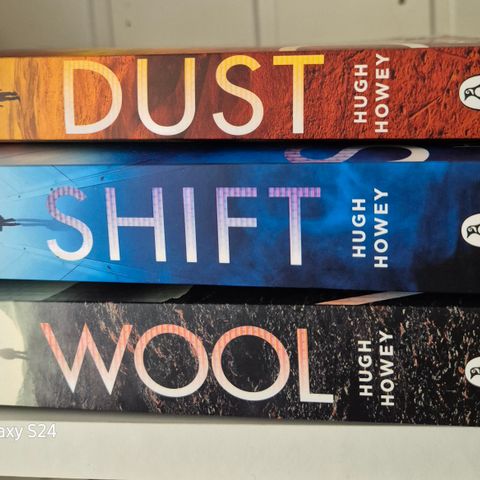 Hugh Howey - Wool Shift Dust