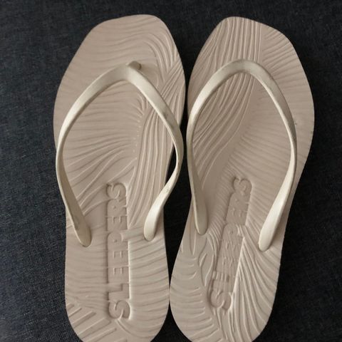 Sleeper flipflops