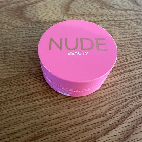 Nude beauty - eye patches