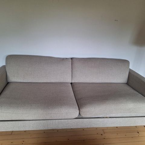 Kjempefin sofa i god standard gis bort