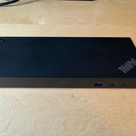 Lenovo ThinkPad Thunderbolt 3 Dock 2. Gen 135W 40AN