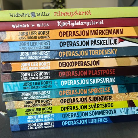 11 Operasjon/Detektivbyrå nr. 2 bøker og 2 LasseMajas Detektivbyrå bøker