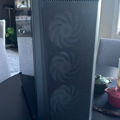 Rå stasjonær gaming PC - RTX 3090