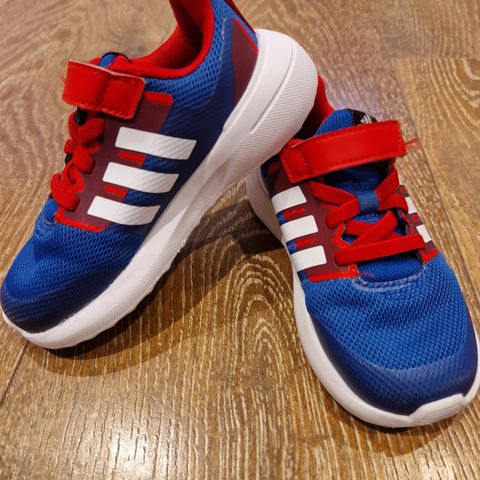 Adidas sko str 23 1/2